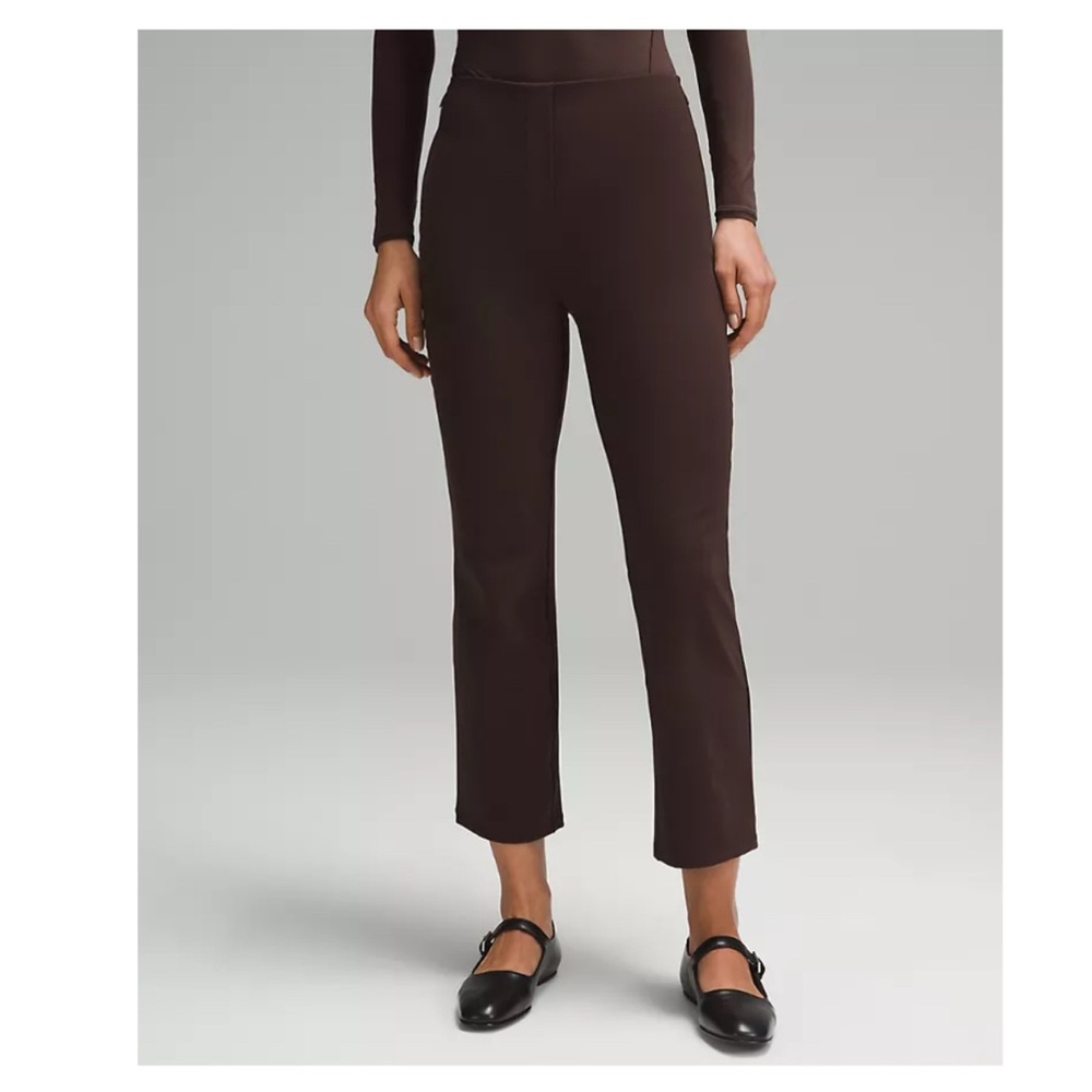 NWT Lululemon Smooth Fit Pull-On High-Rise Cropped Pant - Espresso Size 6
